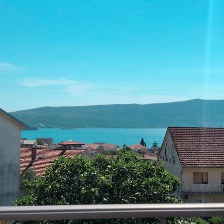 Apartmani Cupara Tivat Eksteriør billede